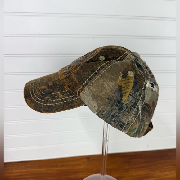Vortex & Realtree collab mens weathered camo hat. Once size fits most. - Picture 2 of 6